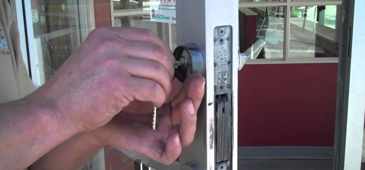 commercial door lock repair Oakdale